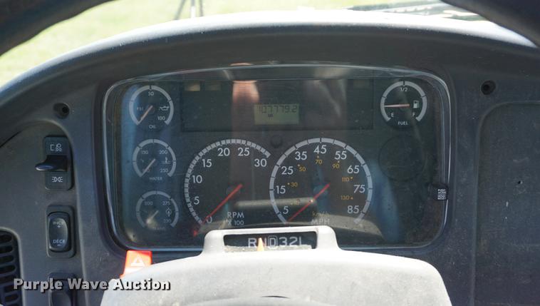 image for item DB6020 2006 Thomas B2 school bus