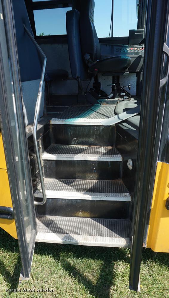 image for item DB6020 2006 Thomas B2 school bus