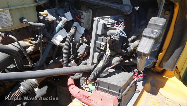 image for item DB6020 2006 Thomas B2 school bus