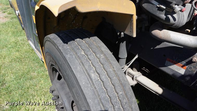 image for item DB6020 2006 Thomas B2 school bus