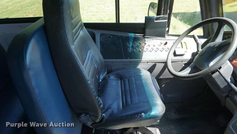 image for item DB6021 2006 Thomas B2 school bus