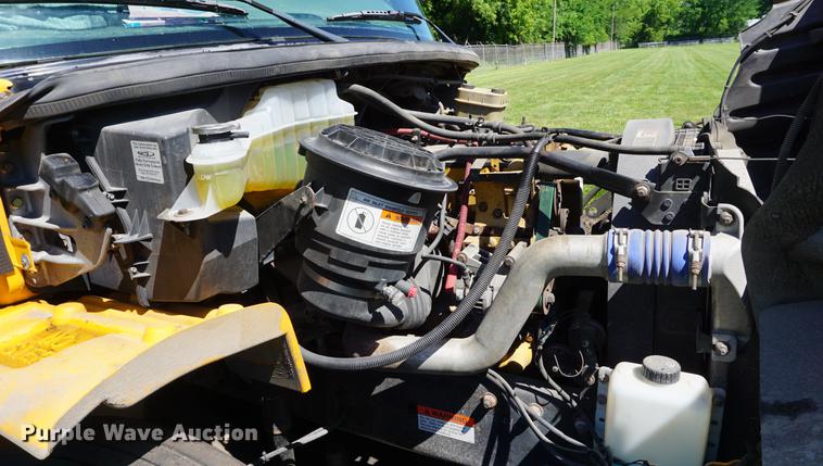 image for item DB6021 2006 Thomas B2 school bus