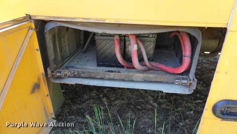 image for item DB6021 2006 Thomas B2 school bus