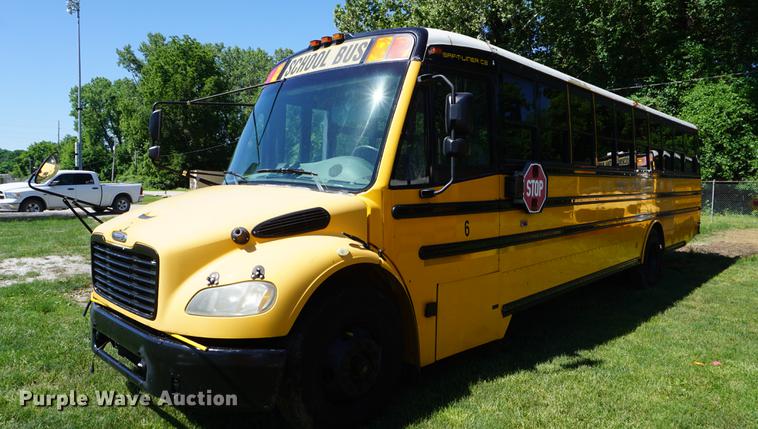 image for item DB6022 2006 Thomas B2 school bus