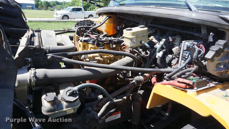 image for item DB6022 2006 Thomas B2 school bus