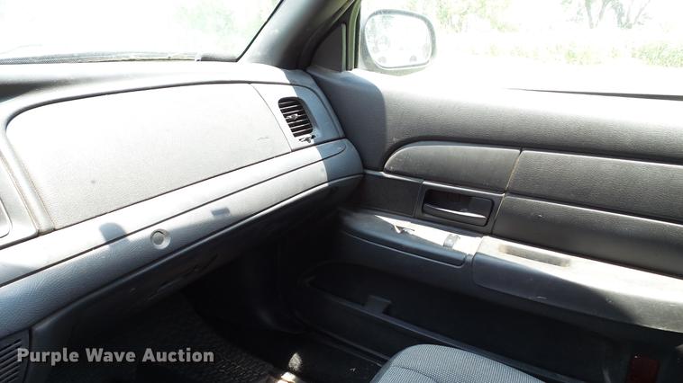 image for item DC4176 2009 Ford Crown Victoria Police Interceptor