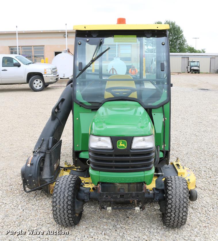 image for item DC7523 John Deere X729 Ultimate lawn mower