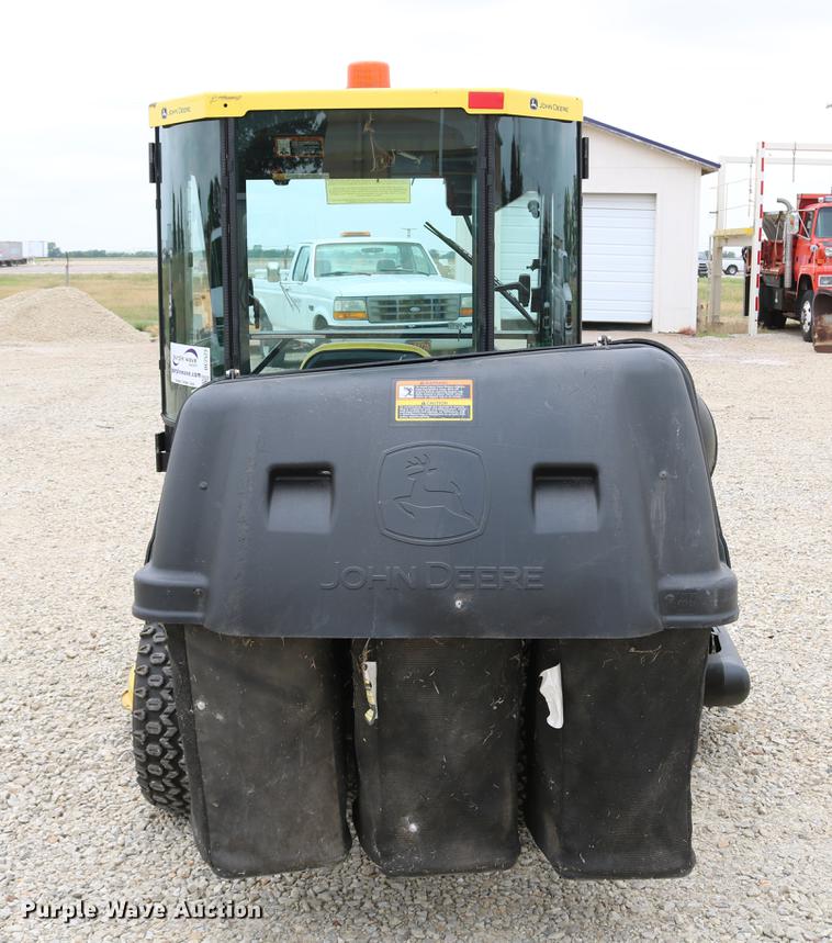 image for item DC7523 John Deere X729 Ultimate lawn mower