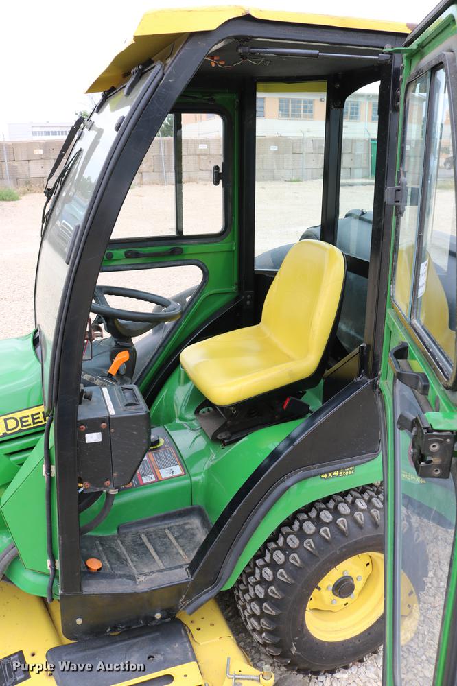 image for item DC7523 John Deere X729 Ultimate lawn mower