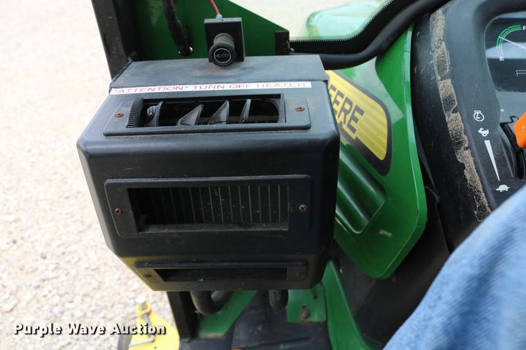 image for item DC7523 John Deere X729 Ultimate lawn mower