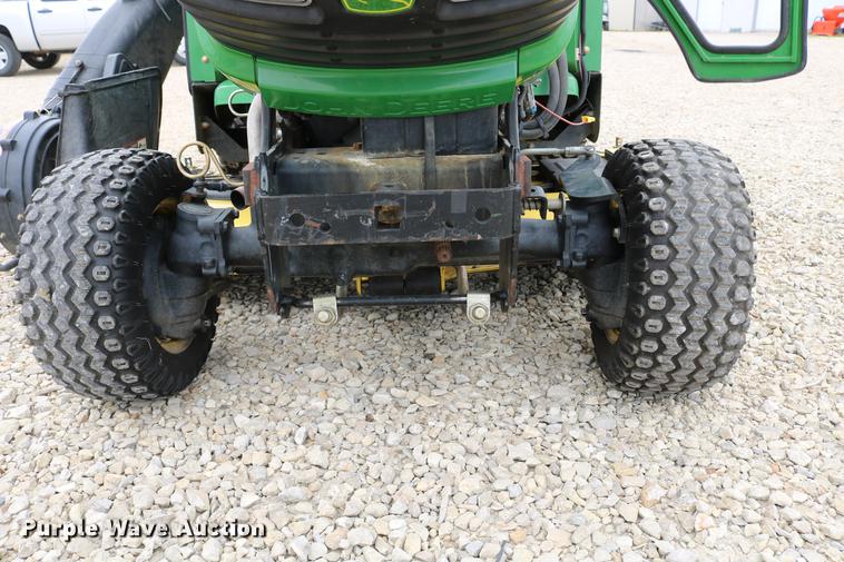 image for item DC7523 John Deere X729 Ultimate lawn mower