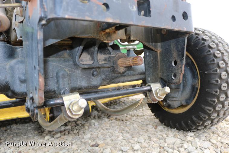 image for item DC7523 John Deere X729 Ultimate lawn mower