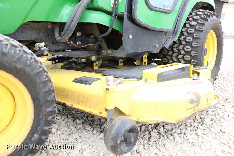 image for item DC7523 John Deere X729 Ultimate lawn mower