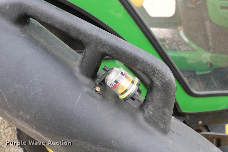 image for item DC7523 John Deere X729 Ultimate lawn mower