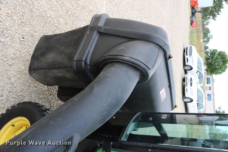 image for item DC7523 John Deere X729 Ultimate lawn mower