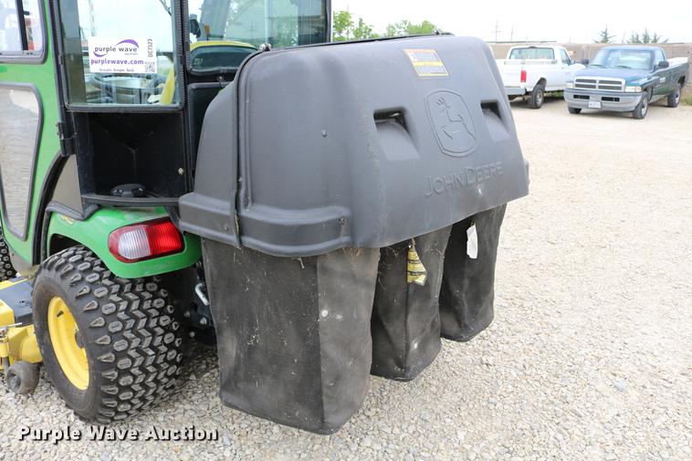 image for item DC7523 John Deere X729 Ultimate lawn mower