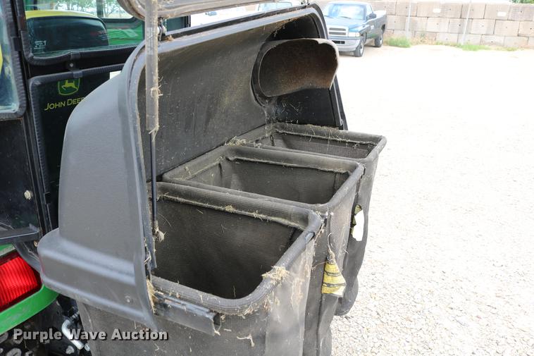 image for item DC7523 John Deere X729 Ultimate lawn mower