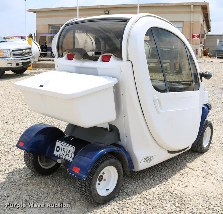 image for item DC7525 2001 Global Electric Motorcars E825 electric car