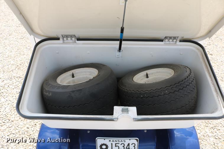 image for item DC7525 2001 Global Electric Motorcars E825 electric car