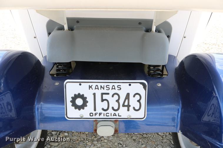 image for item DC7525 2001 Global Electric Motorcars E825 electric car