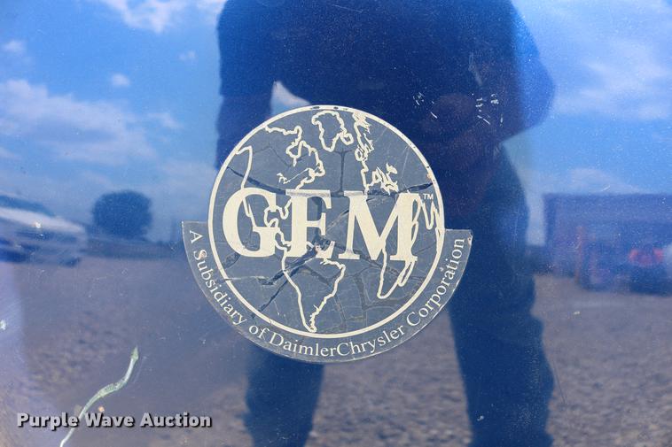 image for item DC7525 2001 Global Electric Motorcars E825 electric car