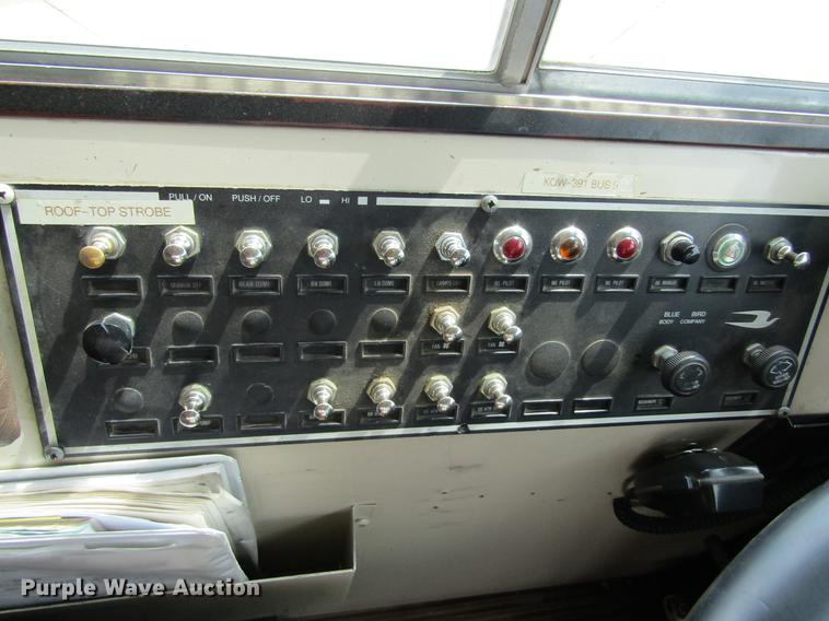 image for item DD5714 1995 Blue Bird TC2000 school bus