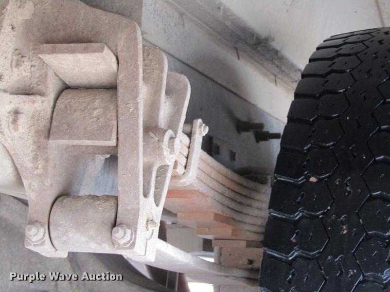 image for item DD5714 1995 Blue Bird TC2000 school bus