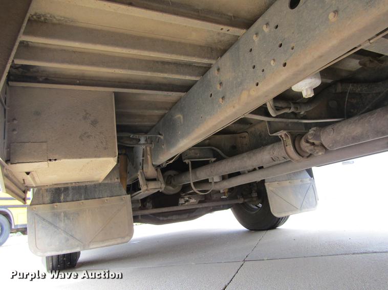 image for item DD5714 1995 Blue Bird TC2000 school bus