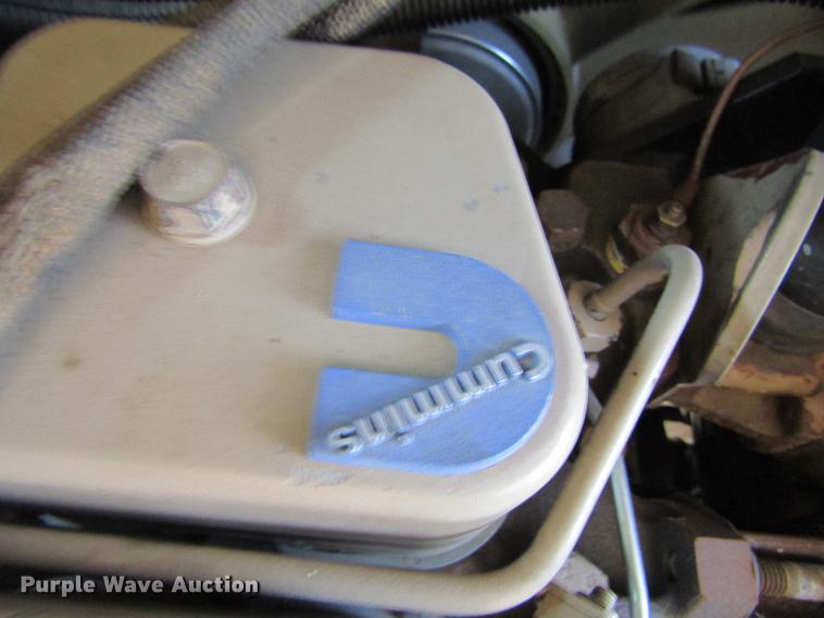 image for item DD5727 1993 Blue Bird TC2000 school bus