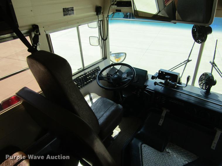 image for item DD5727 1993 Blue Bird TC2000 school bus