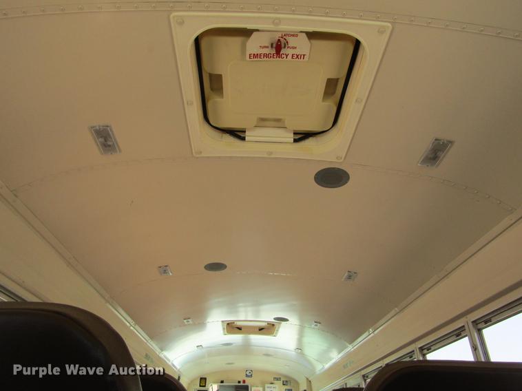 image for item DD5727 1993 Blue Bird TC2000 school bus