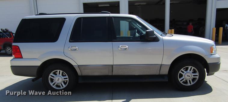 image for item DD5728 2003 Ford Expedition XLT SUV
