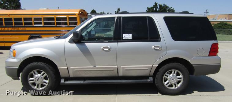 image for item DD5728 2003 Ford Expedition XLT SUV