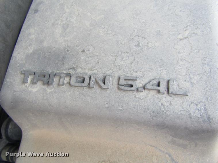 image for item DD5728 2003 Ford Expedition XLT SUV