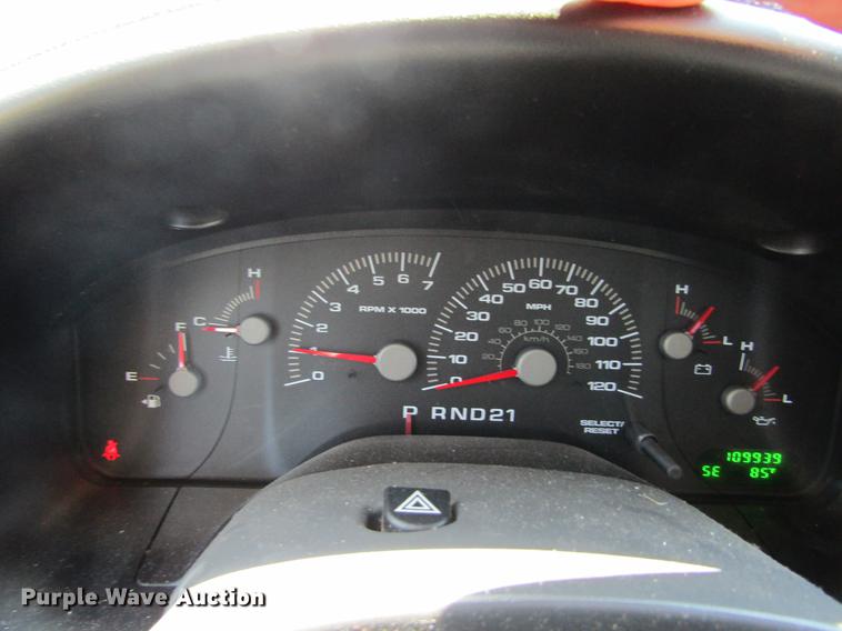 image for item DD5728 2003 Ford Expedition XLT SUV