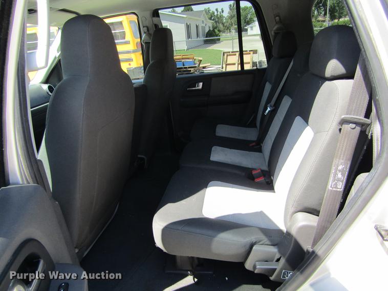 image for item DD5728 2003 Ford Expedition XLT SUV