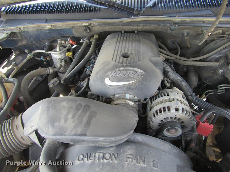 image for item DD5729 2001 Chevrolet Suburban C1500 SUV