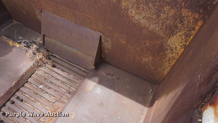 image for item DD7680 2002 International 7400 dump truck