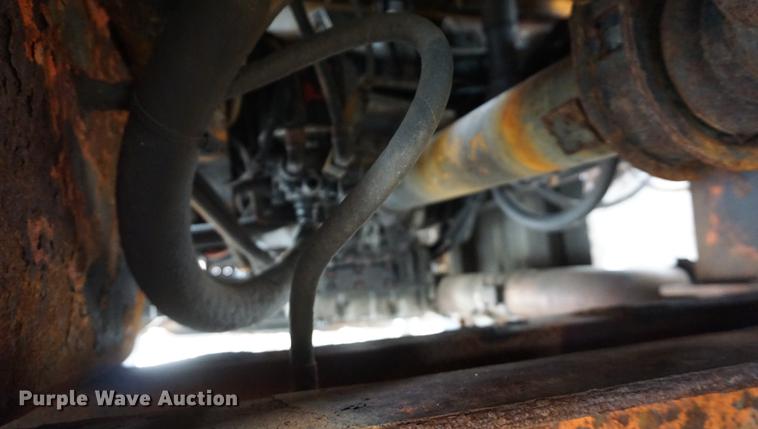 image for item DD7680 2002 International 7400 dump truck