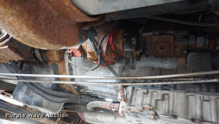 image for item DD7680 2002 International 7400 dump truck