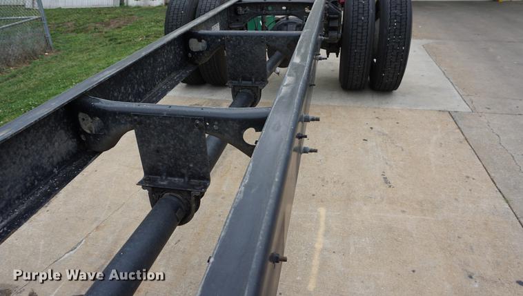 image for item DD7682 2014 International DuraStar 4300 truck cab and chassis