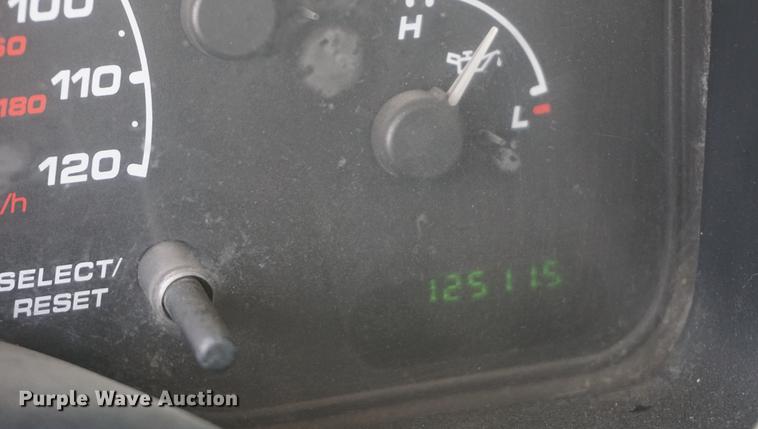 image for item DD7708 2002 Ford Explorer XLS SUV