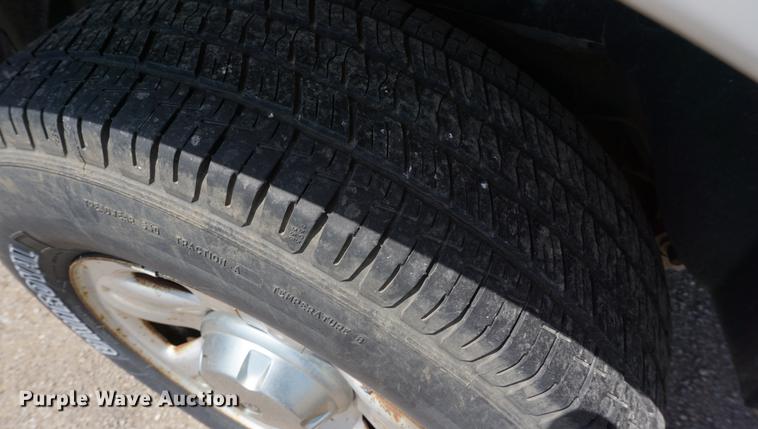 image for item DD7708 2002 Ford Explorer XLS SUV