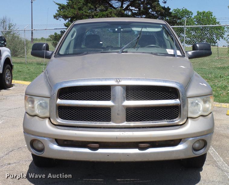 image for item DD8184 2004 Dodge Ram 1500 Quad Cab pickup truck