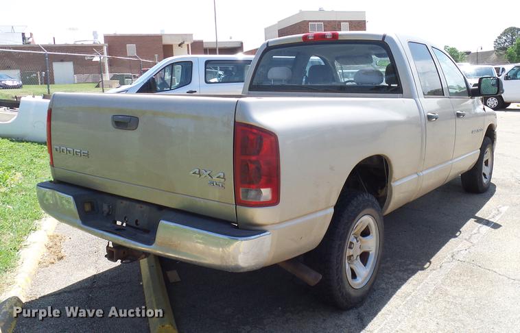 image for item DD8184 2004 Dodge Ram 1500 Quad Cab pickup truck