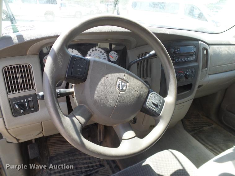 image for item DD8184 2004 Dodge Ram 1500 Quad Cab pickup truck