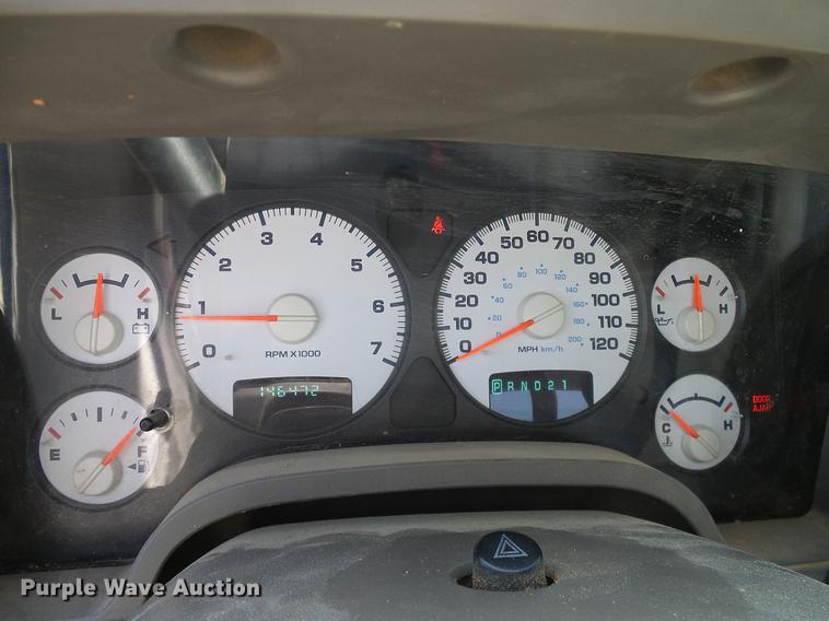 image for item DD8184 2004 Dodge Ram 1500 Quad Cab pickup truck