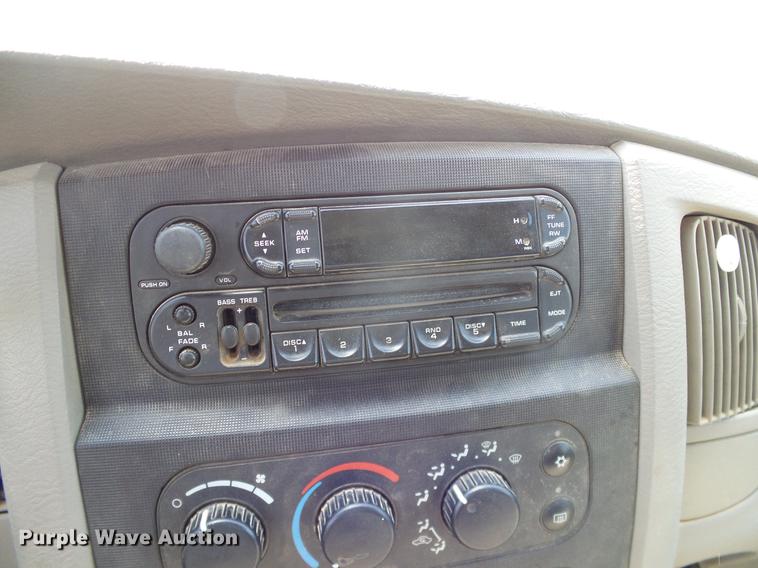 image for item DD8184 2004 Dodge Ram 1500 Quad Cab pickup truck