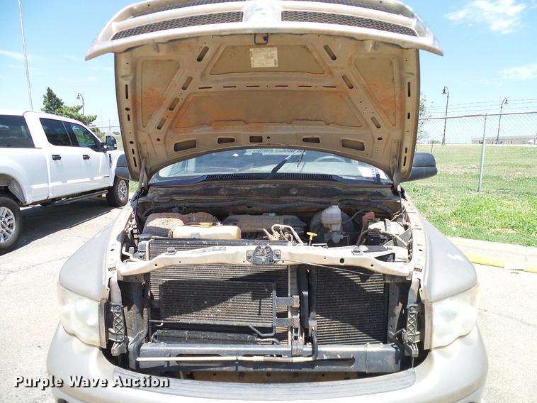 image for item DD8184 2004 Dodge Ram 1500 Quad Cab pickup truck