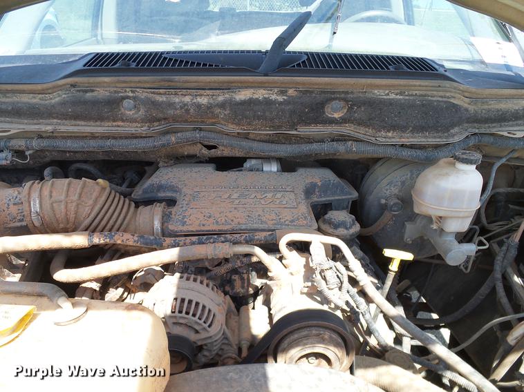 image for item DD8184 2004 Dodge Ram 1500 Quad Cab pickup truck